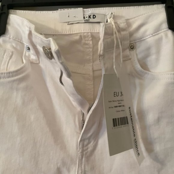 NA-KD High Waist Skinny EU 36 White Jeans NWTs Straight Leg NICE! - Picture 4 of 8
